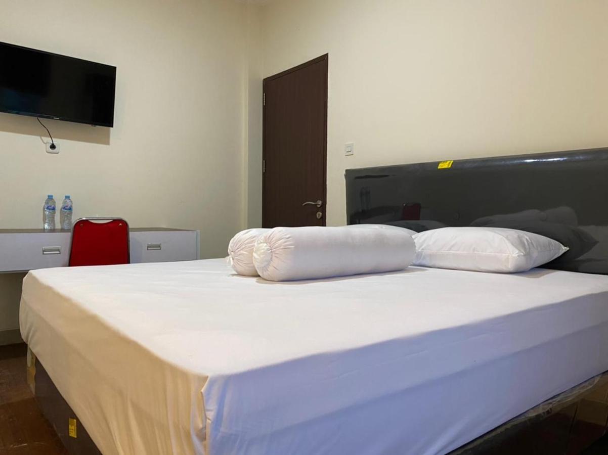 Mapala Guest House Makassar RedPartner Extérieur photo
