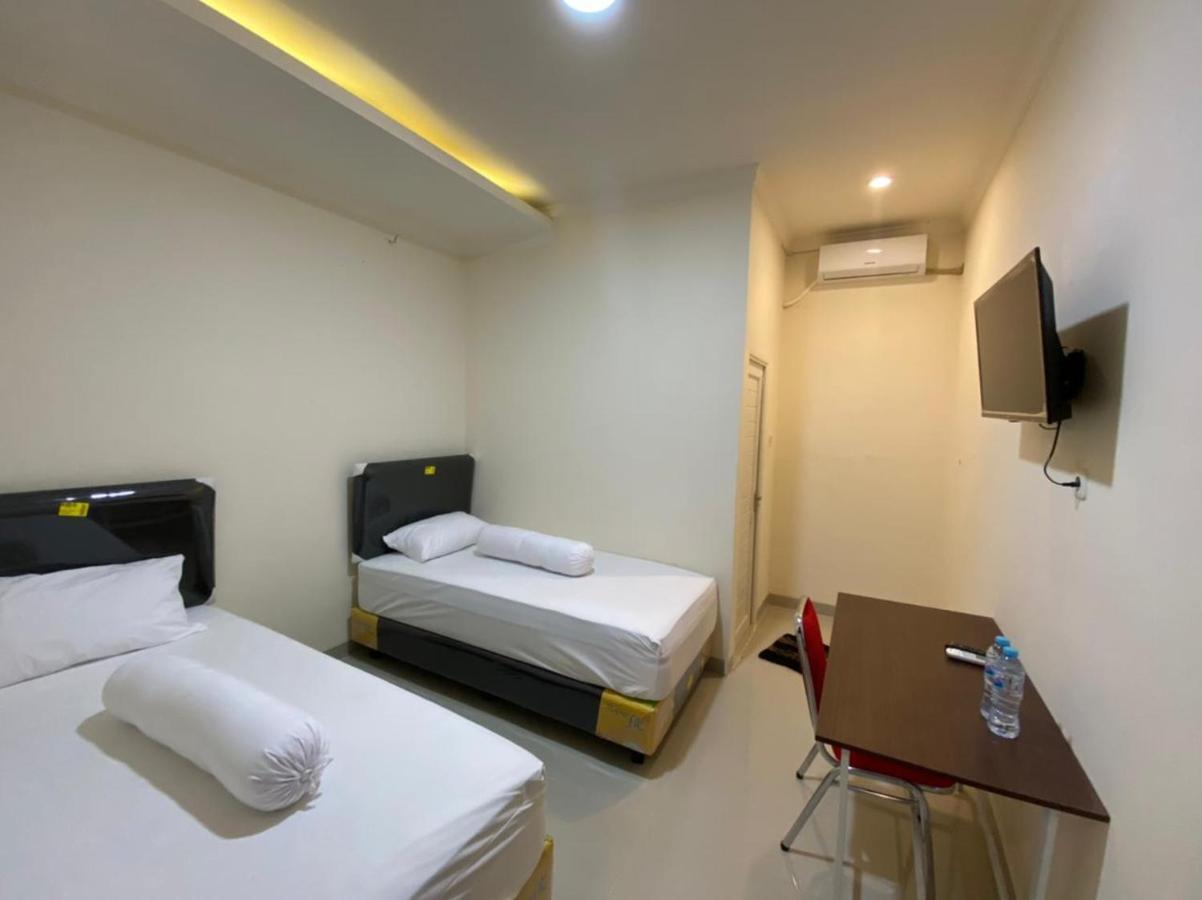 Mapala Guest House Makassar RedPartner Extérieur photo